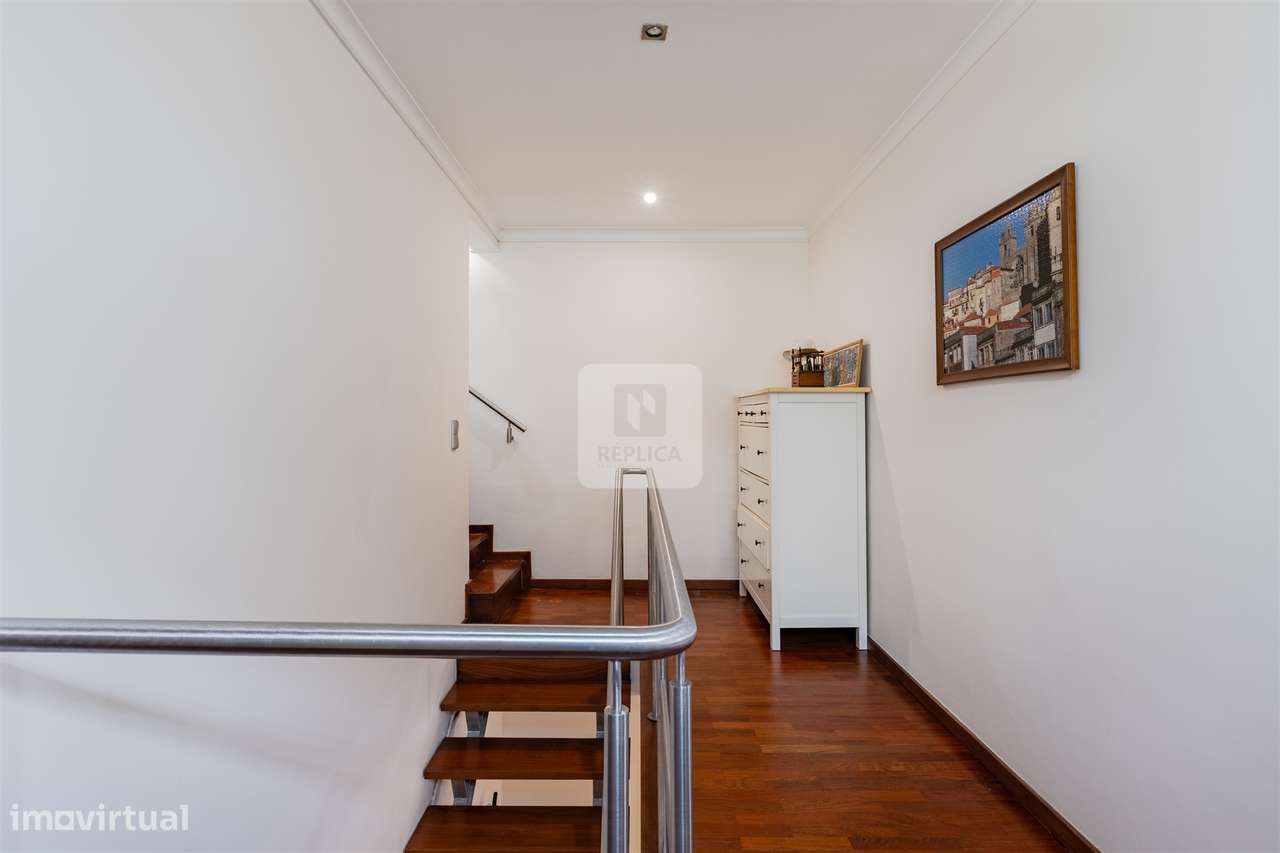 Moradia T3+1 Mobilada  com Vistas para Rio Douro-24