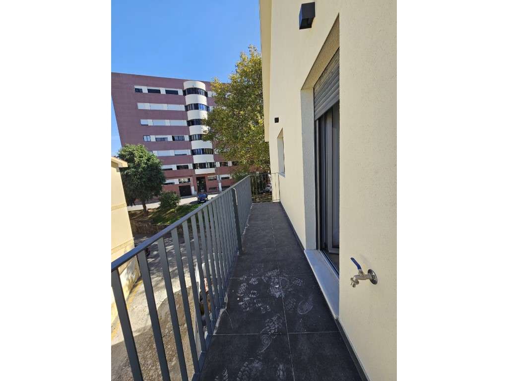 Apartamento T3 Totalmente Renovado - Centro de Braga-12