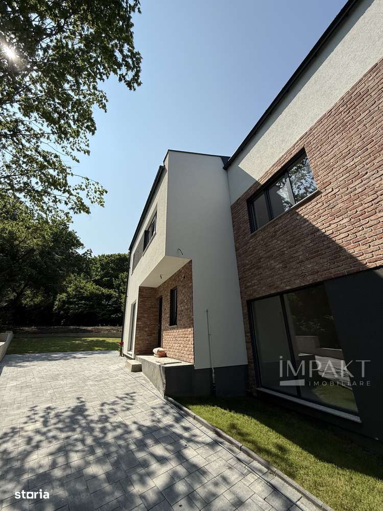 Case cuplate la liziera padurii , ideale pentru 2 familii ! - Imagine principală: 5/20