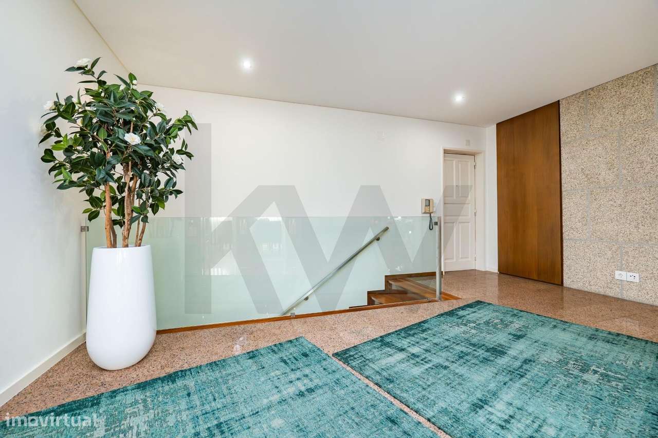 Apartamento T5 Duplex - Grande imagem: 3/35