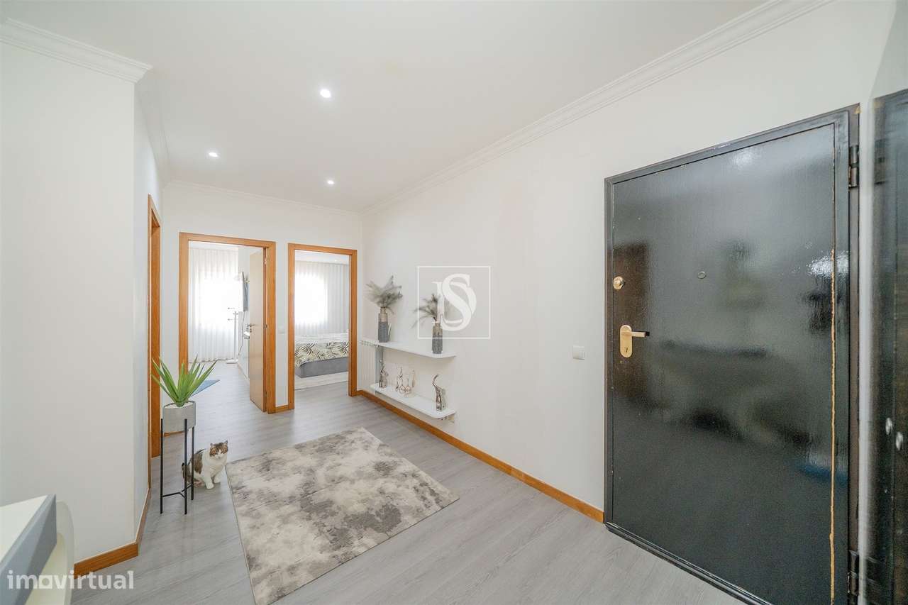 T2+1, Remodelado, com Garagem Fechada, a 1,2 km da Praia — Vila do Con-32