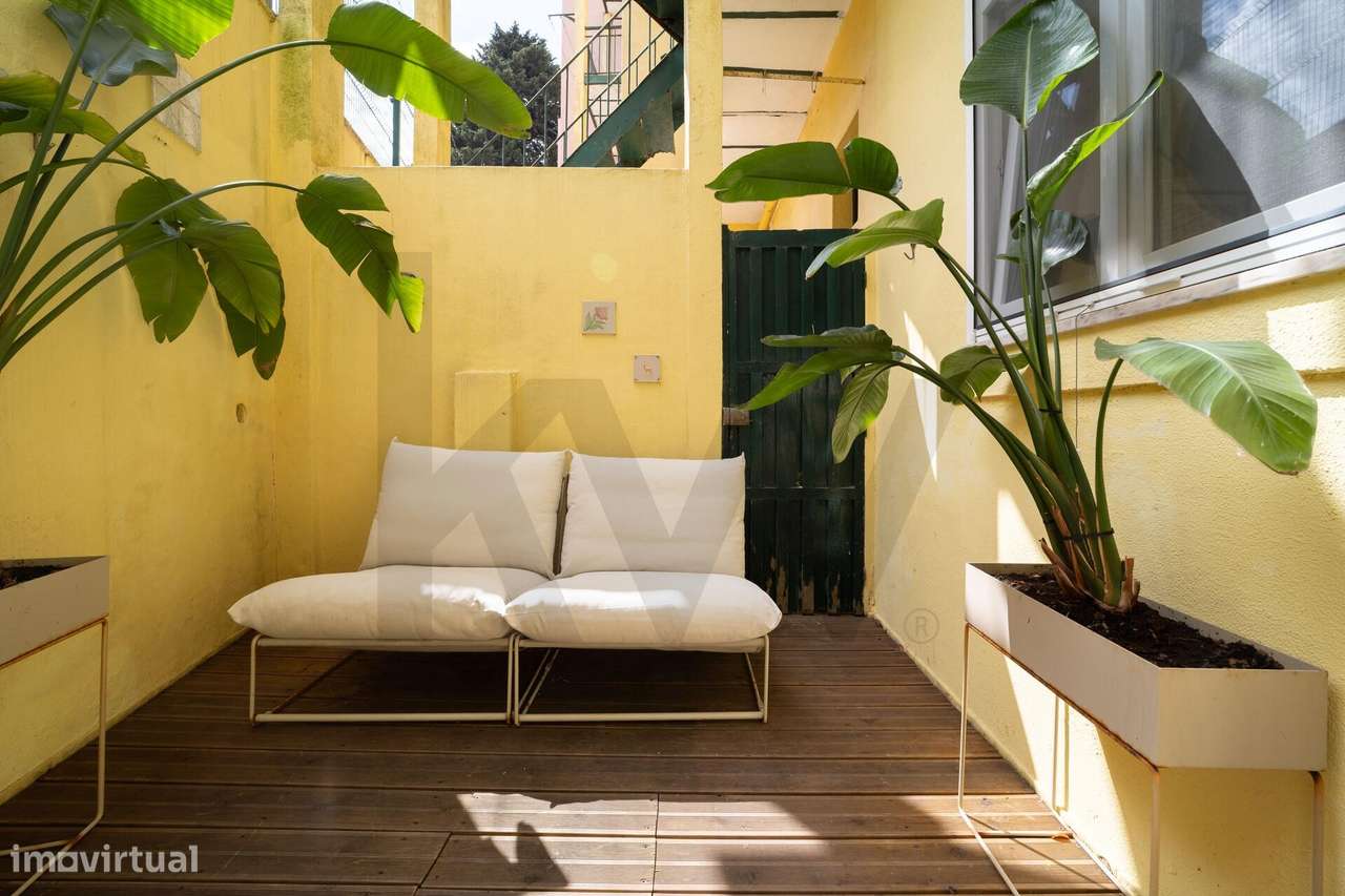Apartamento T2 com terraço e Estacionamento no Príncipe Real-12