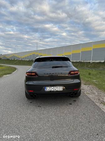 Porsche Macan GTS - 3