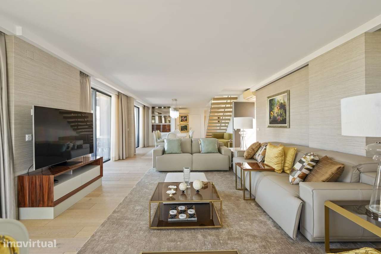 Moradia T4 com piscina, Cascais - Grande imagem: 4/60