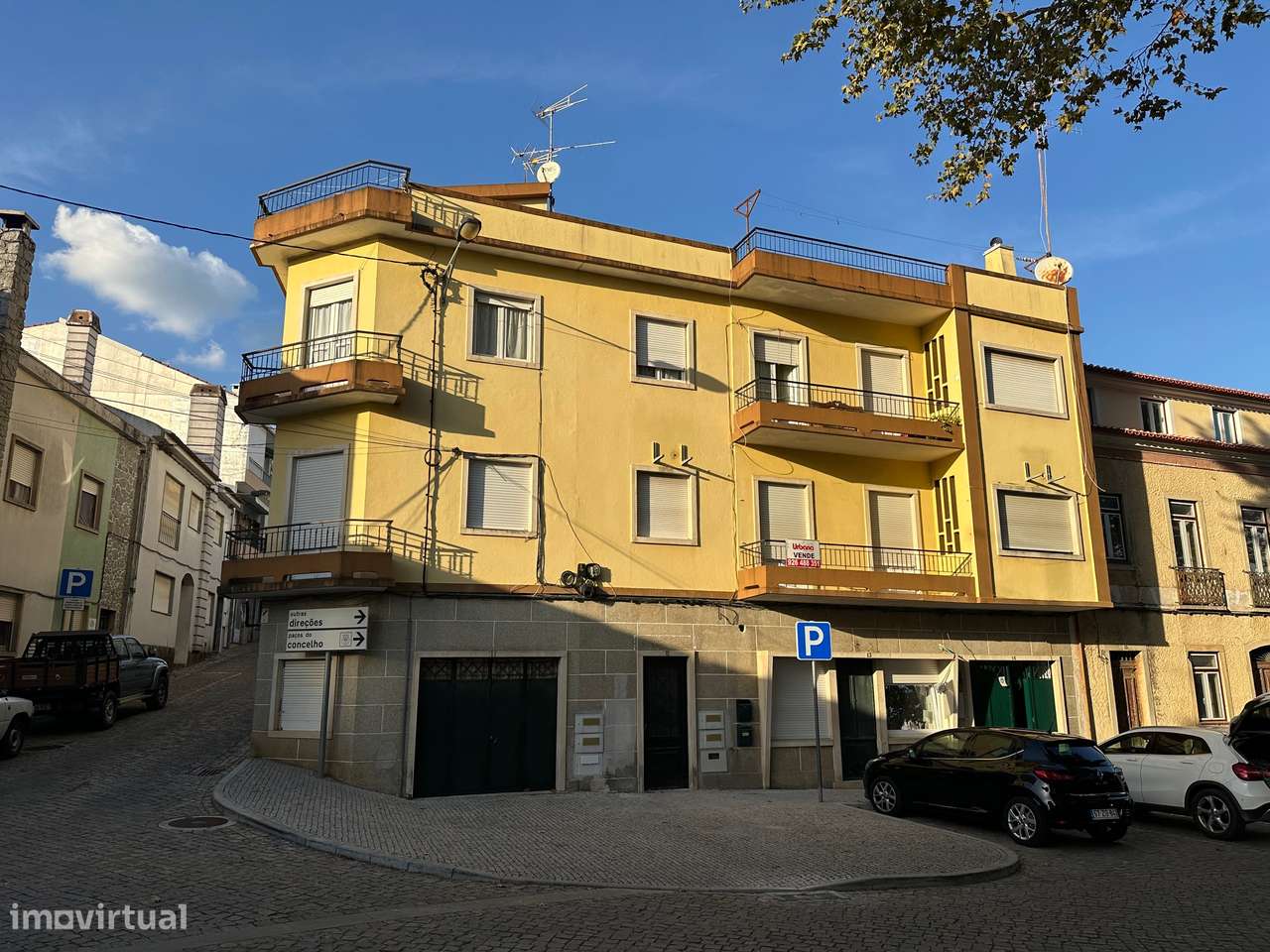 Apartamento T3+2, com 3 casas de banho e garagem-20