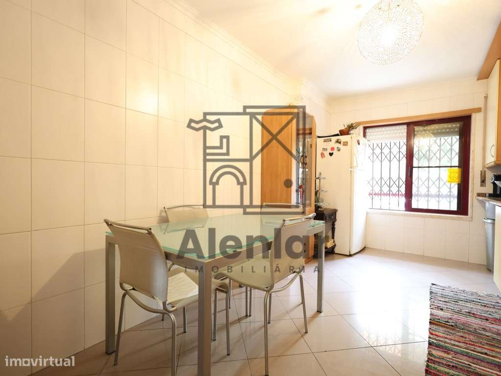 APARTAMENTO T2 em Vila Franca de Xira-7