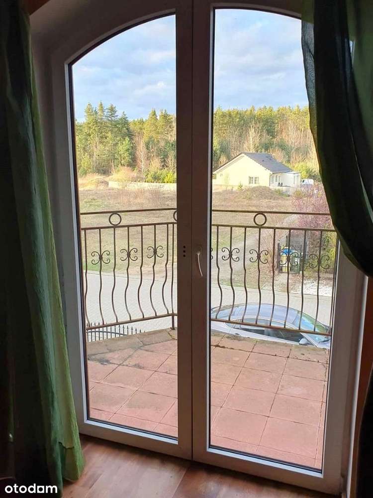 Dom z własnym lasem w Kochlicach-14