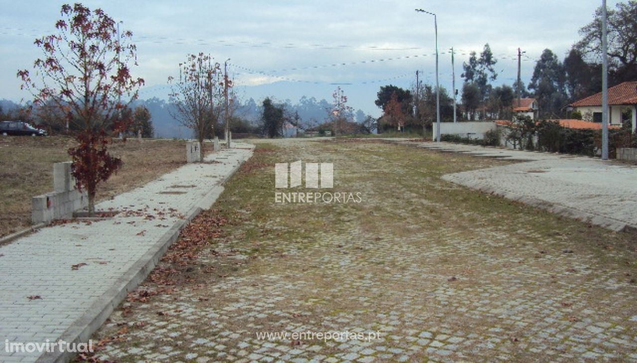 Venda Lote de Terreno com possibilidade de construção, Lomba, Amaran