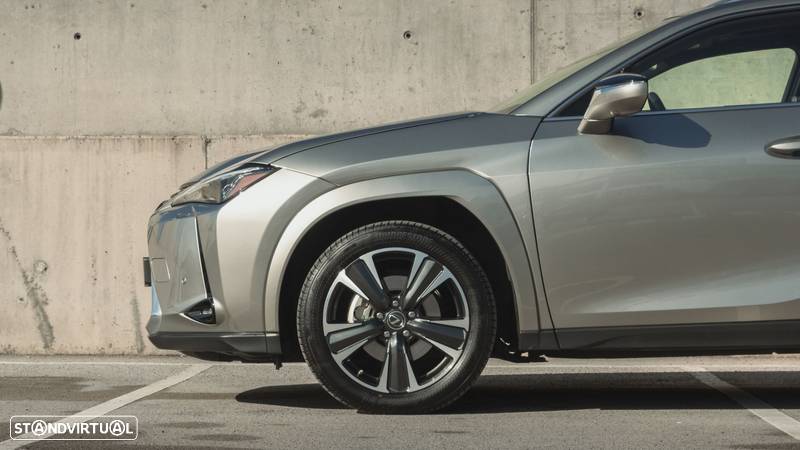 Lexus UX 250h Luxury - 20