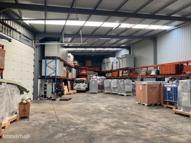 Armazém para arrendar em Albarraque - Sintra - Grande imagem: 4/4