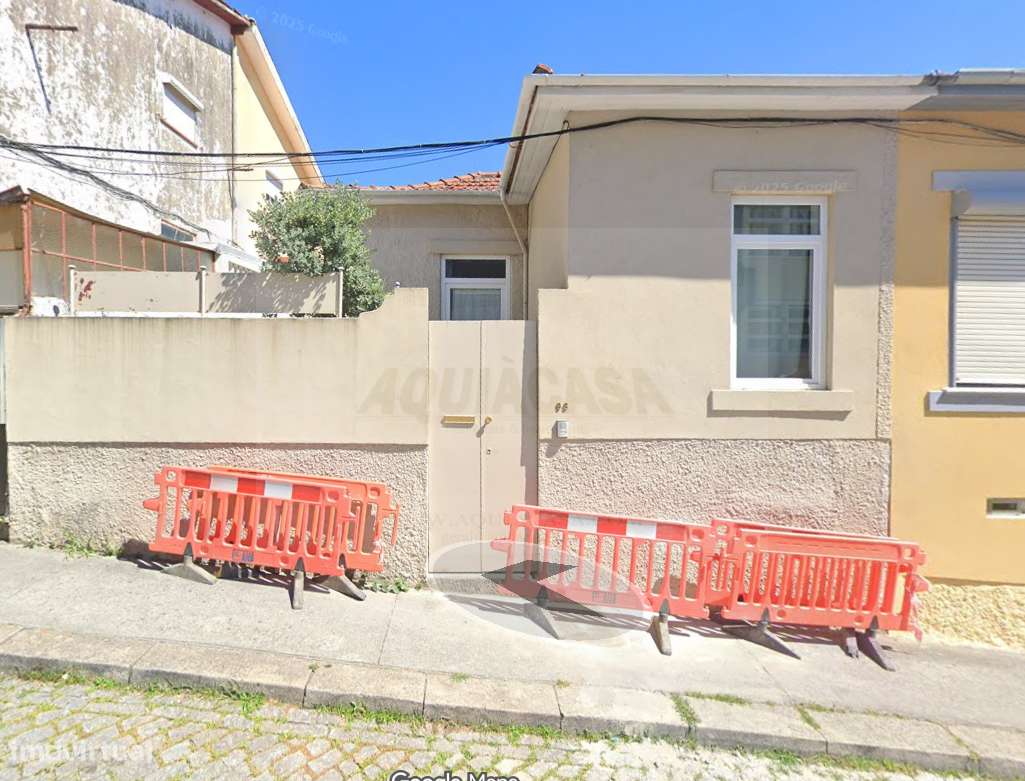 Aluga-se Moradia T1 junto à Praça Velásquez no Porto - Grande imagem: 3/30