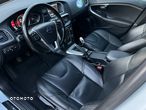 Volvo V40 CC D2 Momentum - 18