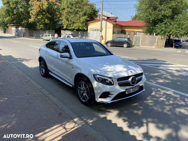 Mercedes-Benz GLC Coupe 250 d 4Matic 9G-TRONIC AMG Line - 6