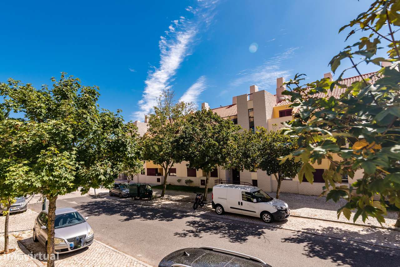 T3 duplex Belas Clube de Campo | parqueamento | varanda-47