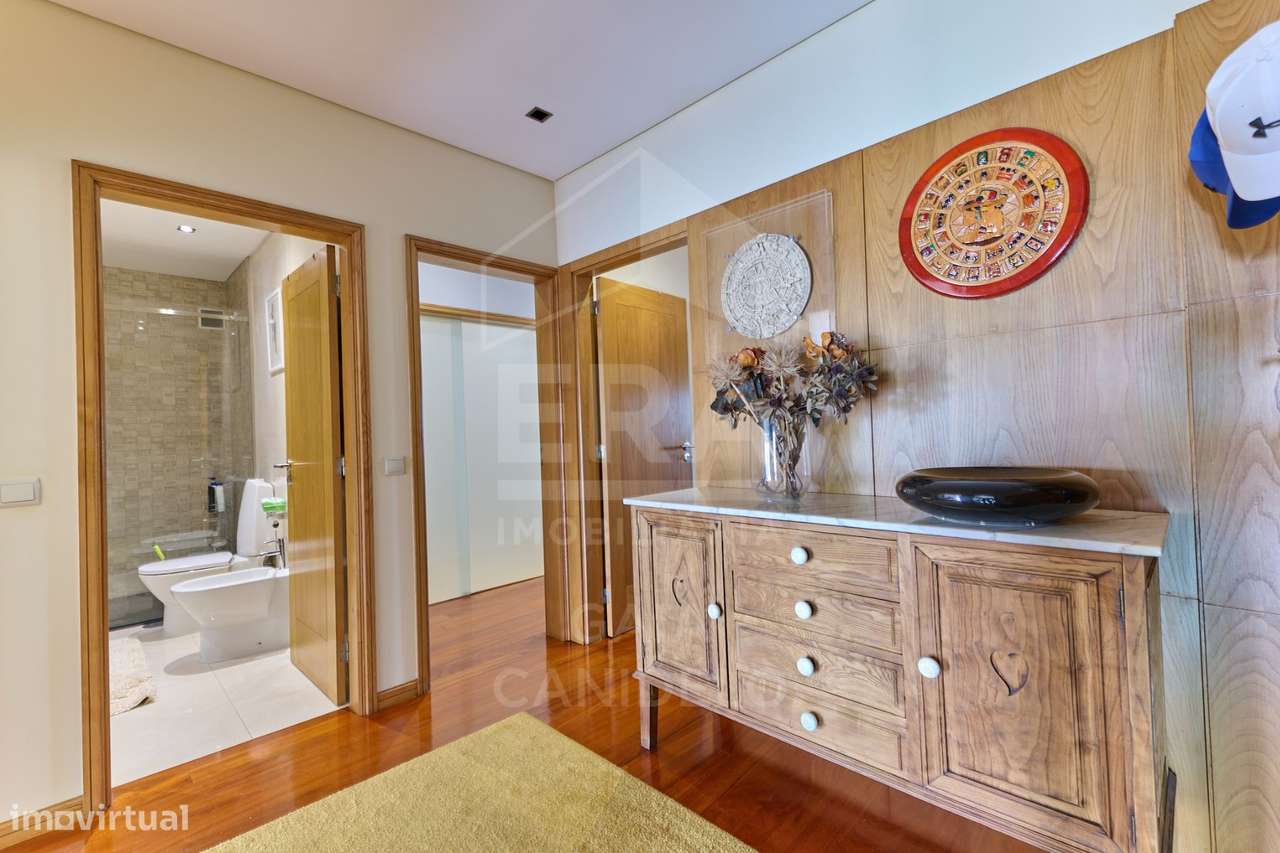 Apartamento T2 em Lavra, a poucos metros da praia-9