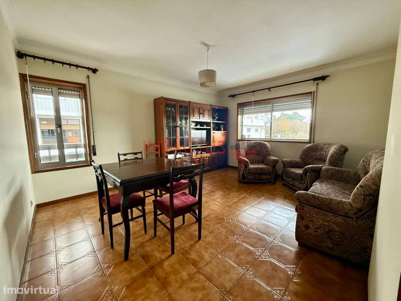 Apartamento T2+1 no centro do Castêlo da Maia - Grande imagem: 2/13