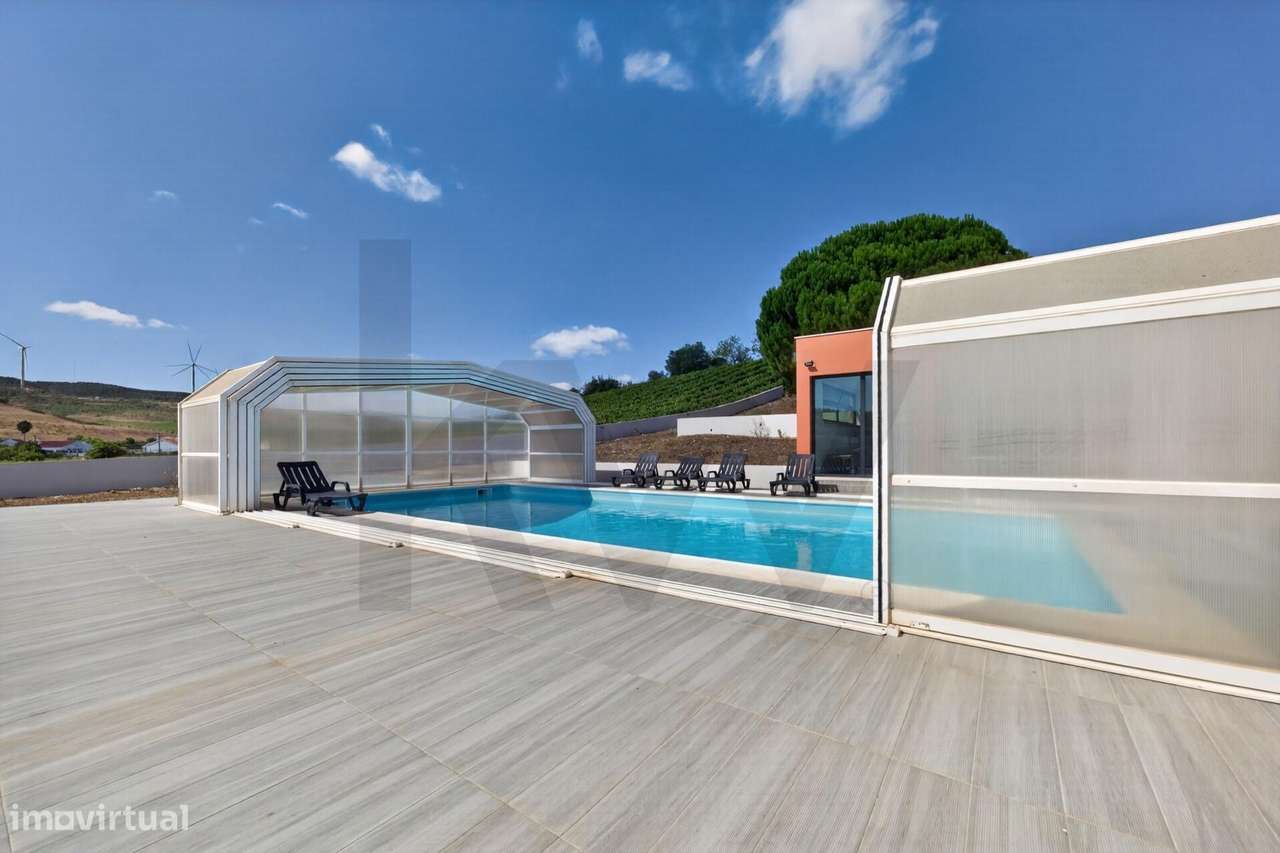 Moradia T5 com piscina e mais de 8.000 m2 de terreno | Seramena, Sobra-24