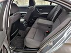 BMW Seria 3 318d Sport Line - 18