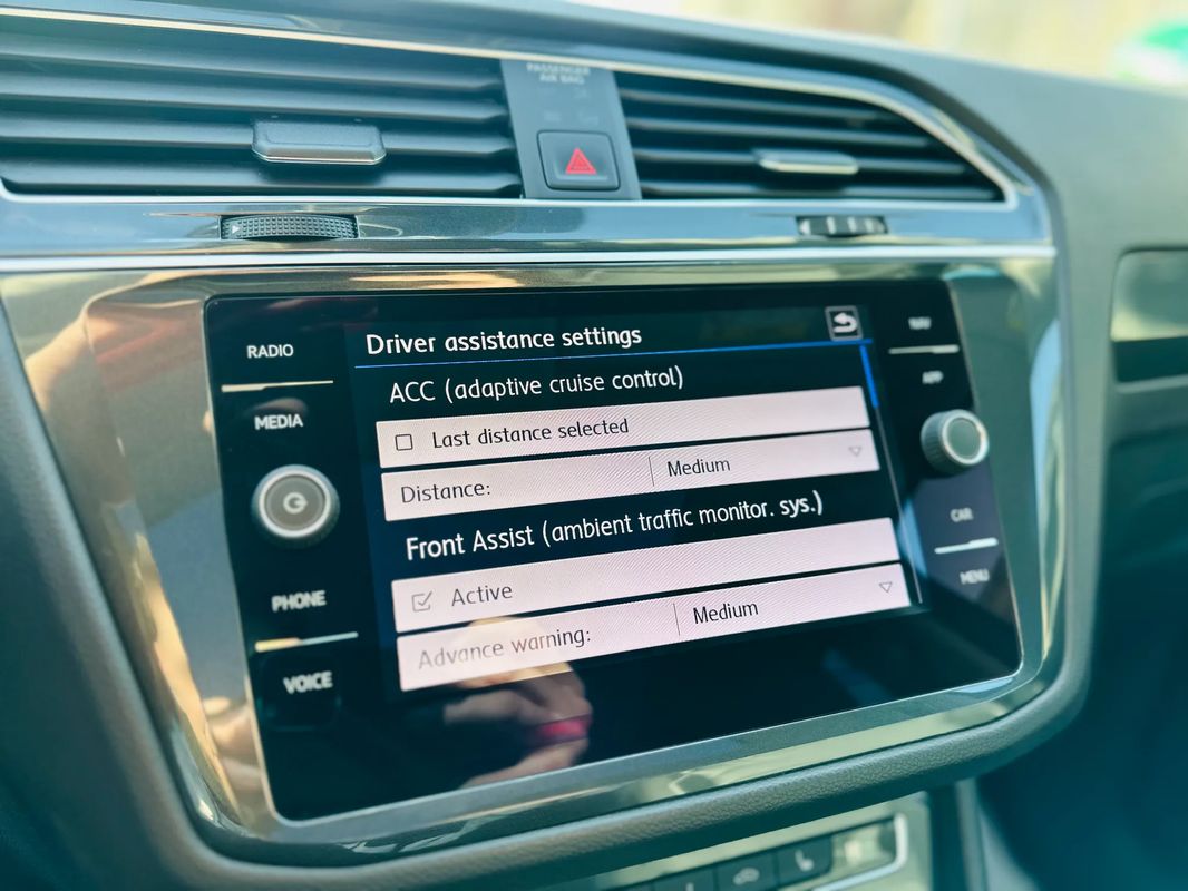 Volkswagen Tiguan 2.0 TDI SCR 4MOTION DSG Highline - 29