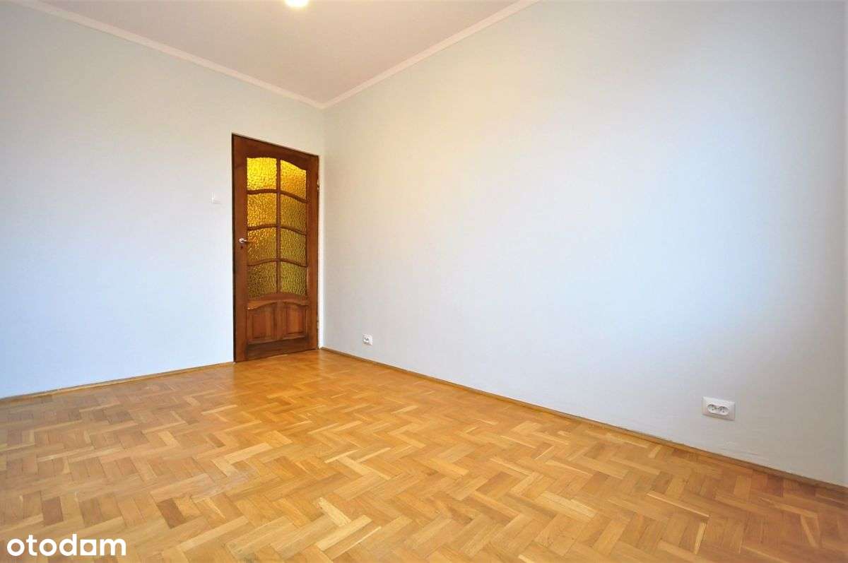 Dwa pokoje z oddzielną kuchnią na Kabatach-7