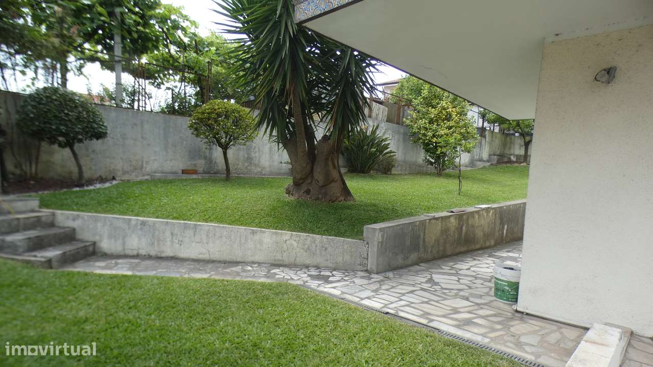 Moradia T5 S. Mamede Coronado-35