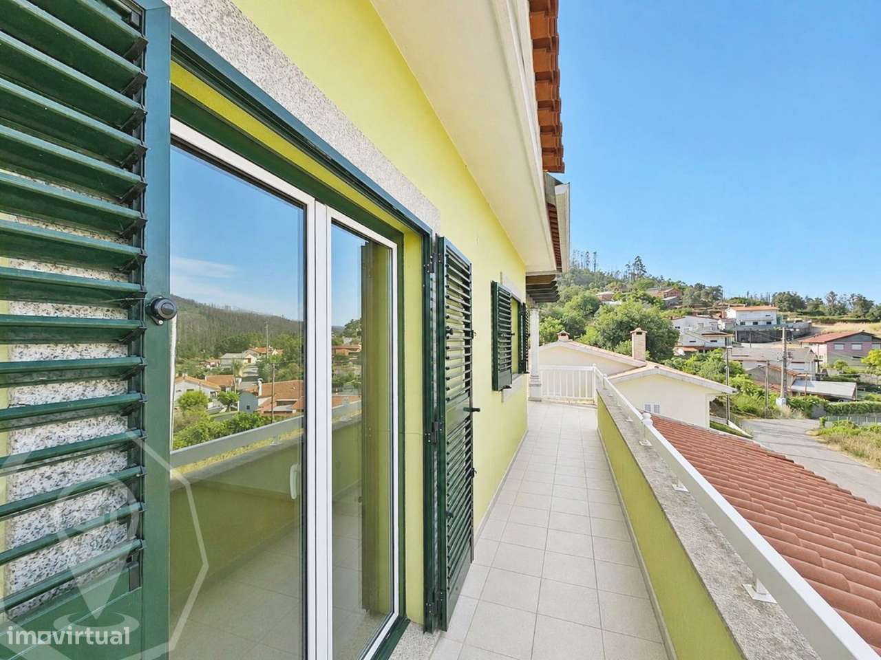 Andar de Moradia T3 - Ótima Exposição Solar!-15