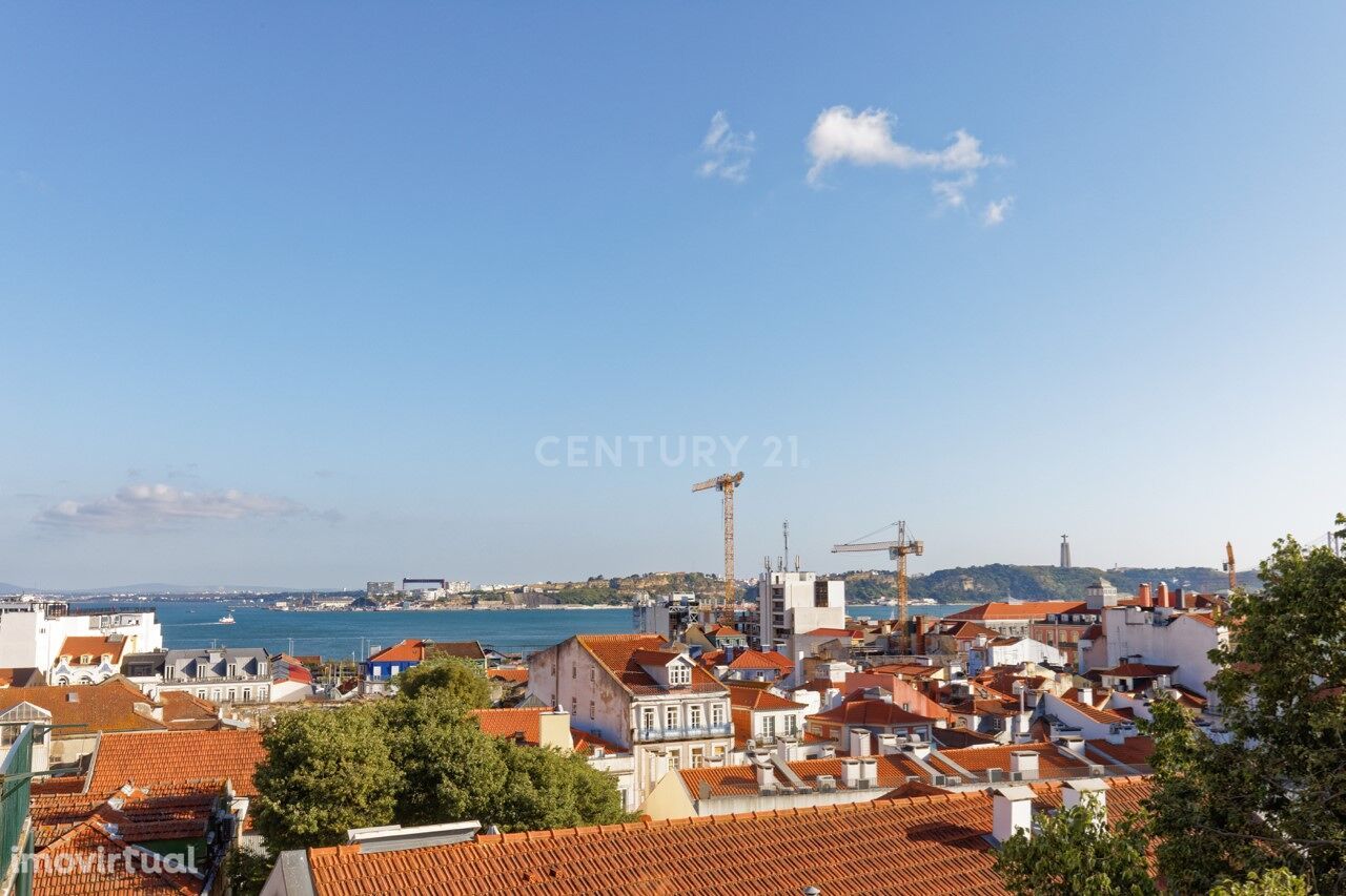 T3+1 situado na Rua Caetano Palha, no coração de Lisboa