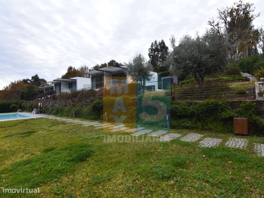 Villa com 4 moradias junto Praia Fluvial de Poço Corga - Castanheir...-5