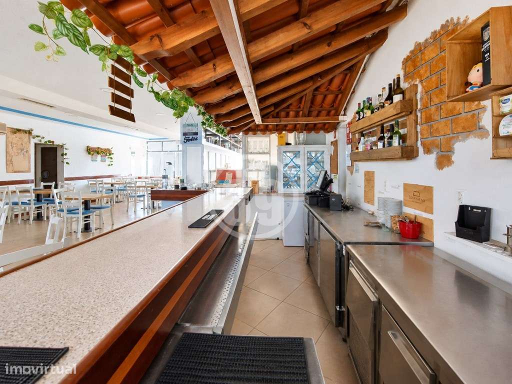 Restaurante/Loja para Venda nas Ferreiras - Excelente Localização e...-12
