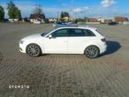 Audi A3 2.0 TDI Sportback S tronic Ambiente - 5