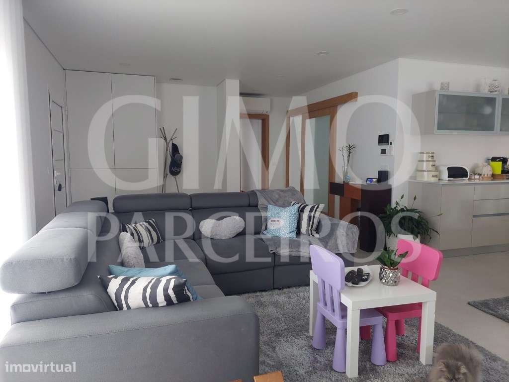 Moradia T3 Moderna e Confortável em Oliveira do Bairro.-6