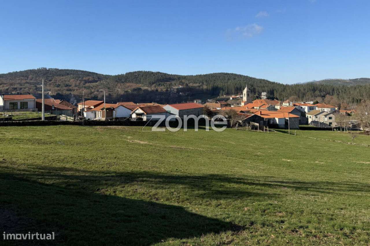 Moradia T2 em Ruína-11