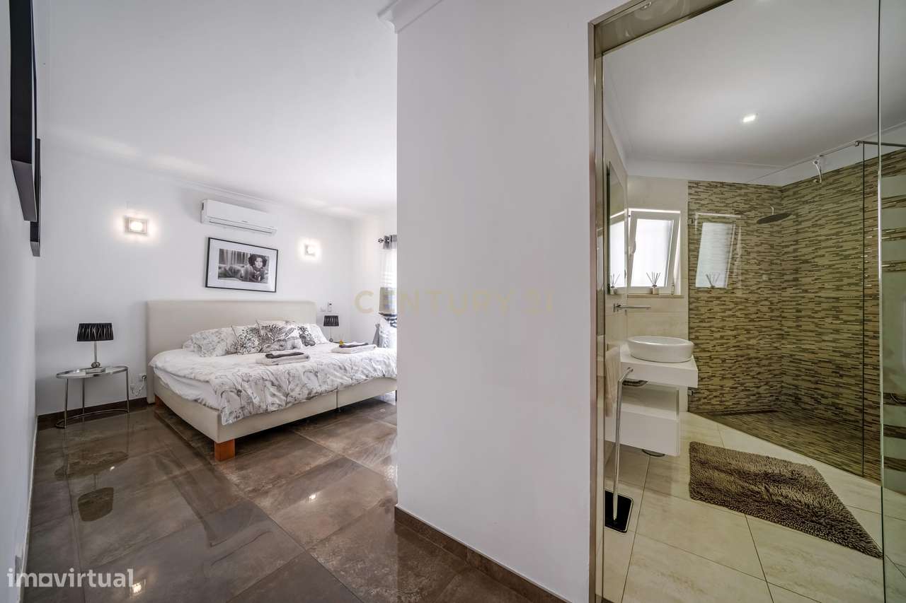 Moradia com 4 quartos, independente com piscina em Albufeira-34