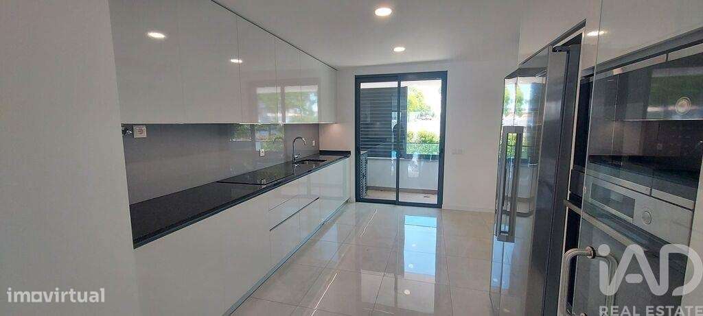 Apartamento T4 em Albufeira e Olhos de Água de 216,00 m2 - Grande imagem: 4/26