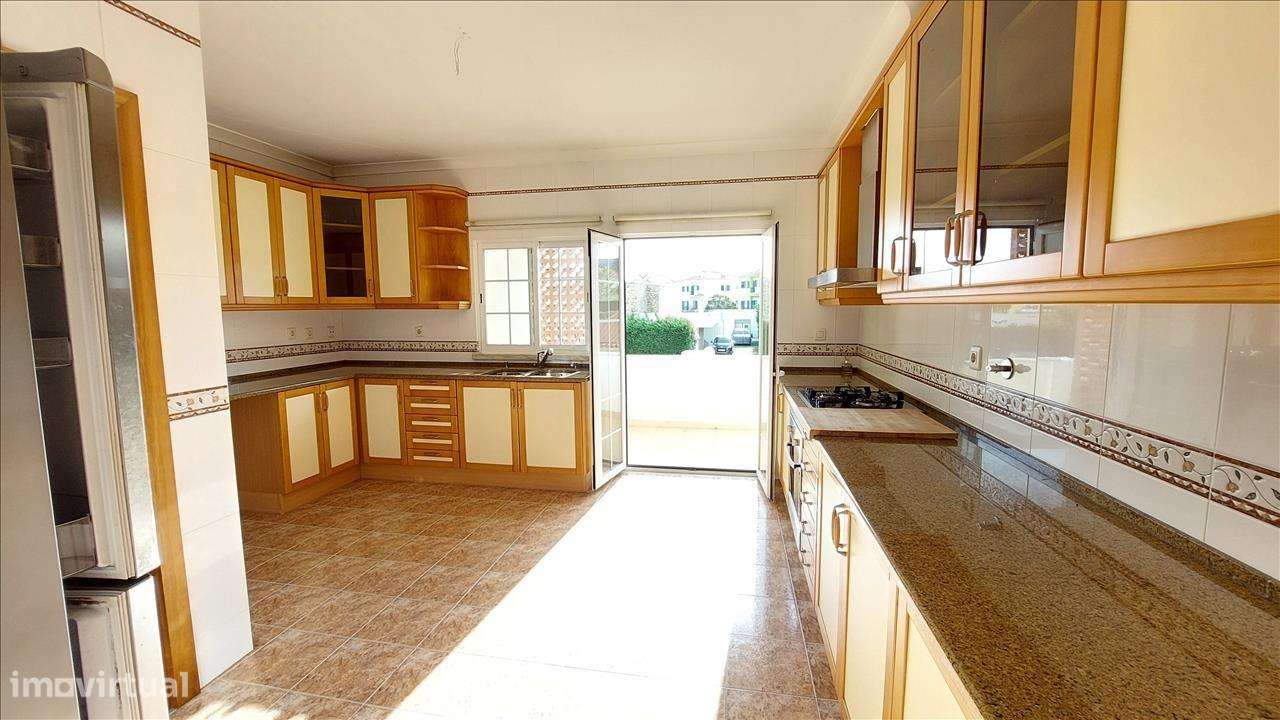 Deslumbrante T3 em condomínio fechado - Grande imagem: 5/27