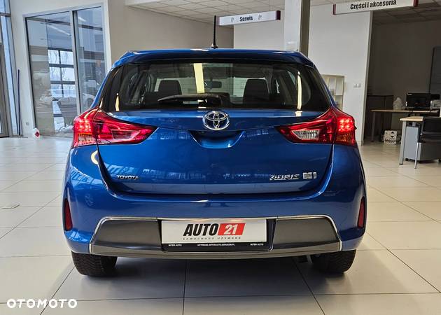 Toyota Auris Hybrid 135 Comfort - 4