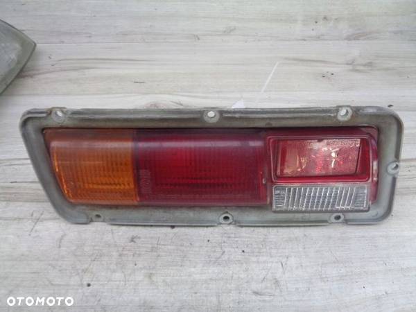 TOYOTA COROLLA KE30 1978R LAMPA PRAWY TYŁ - 1