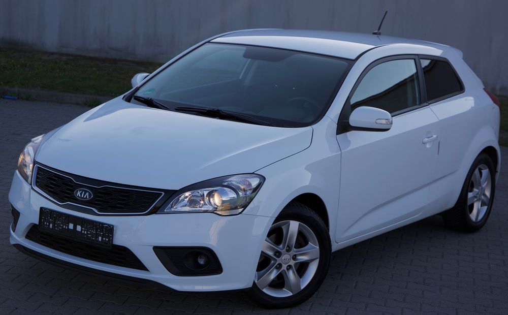 Kia Ceed 1.6 CRDi Spirit 2012