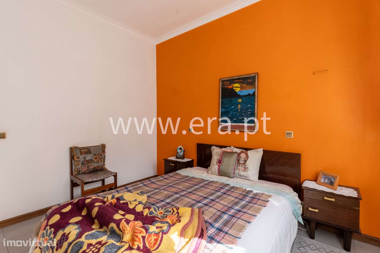 Moradia em Moledo com Vistas Deslumbradas!-26