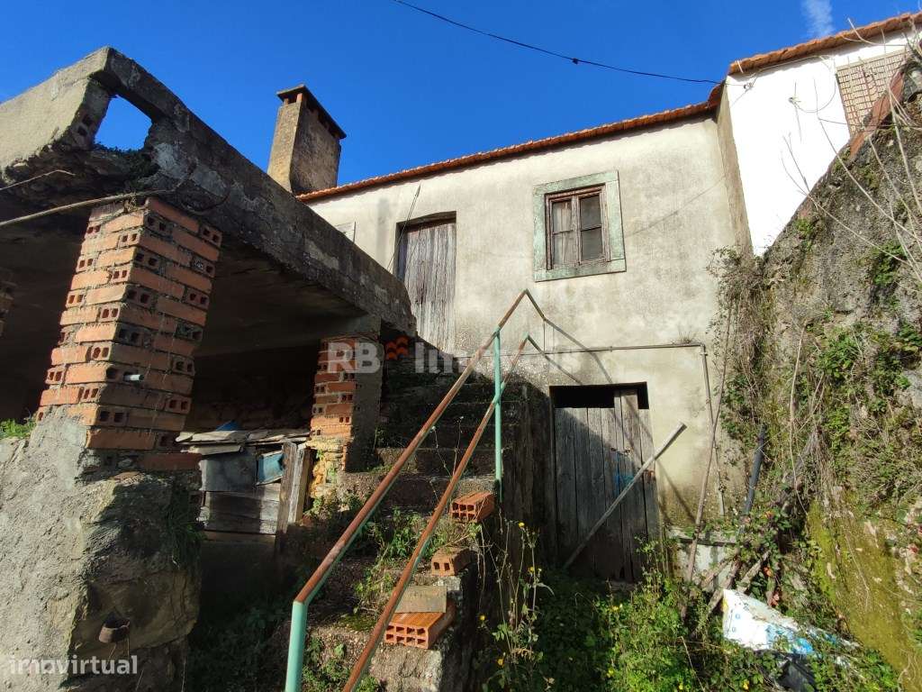 Moradia p/ Recuperar c/ terrenos - Areias, Ferreira do Zêzere - Grande imagem: 3/60