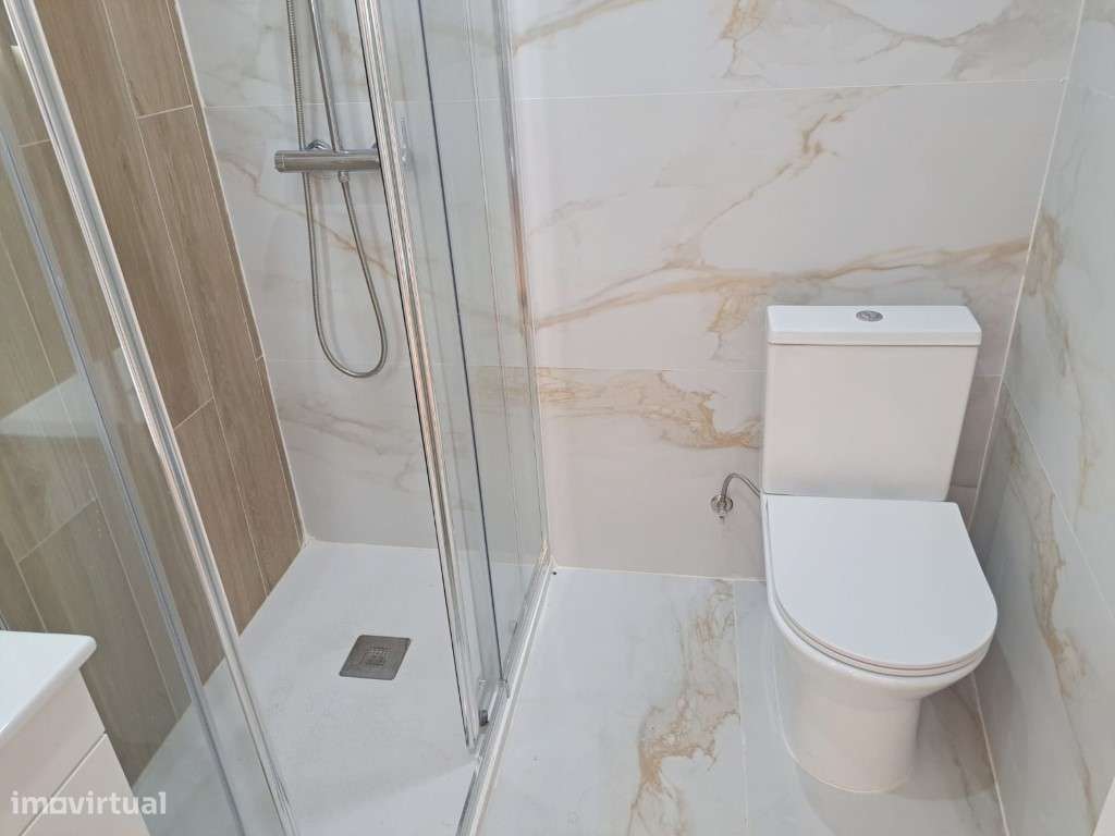 Apartamento T2 para venda em Forte da Casa (junto ao Alverca Park) ...-17