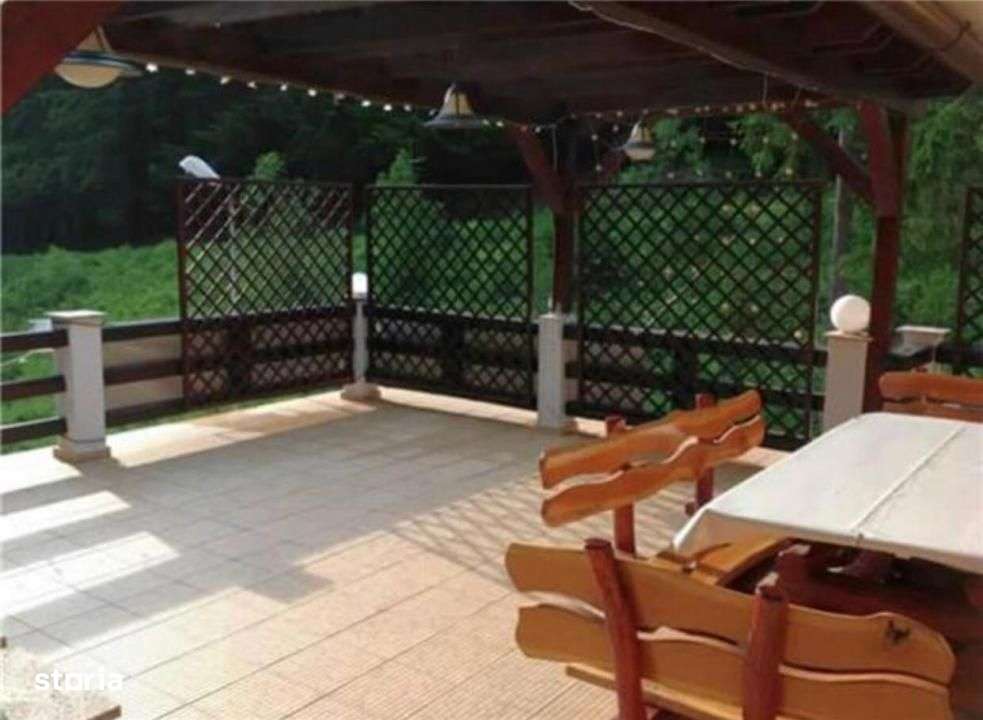 Nou | Conac Superb la Munte / 8 Camere / Teren 2000 mp /  Zona Predeal - Imagine principală: 5/20