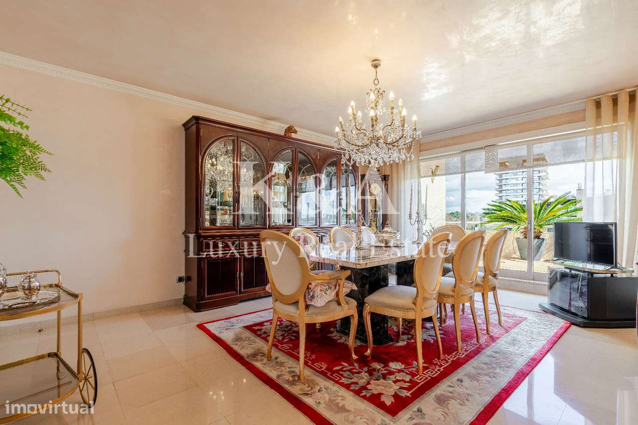 Apartamento T6 duplex com vistas panorâmicas sobre o Rio Douro e o mar-16