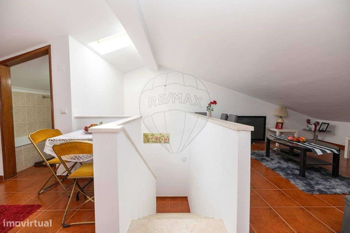 Moradia T4 para venda-5