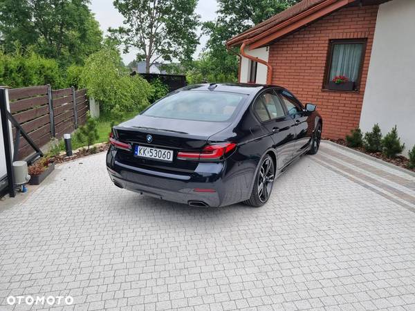 BMW Seria 5 520d xDrive M Sport sport - 2