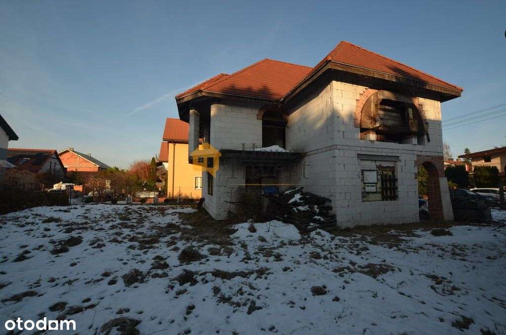 Dom wolnostojący i dodatkowy budynek do adaptacji-3