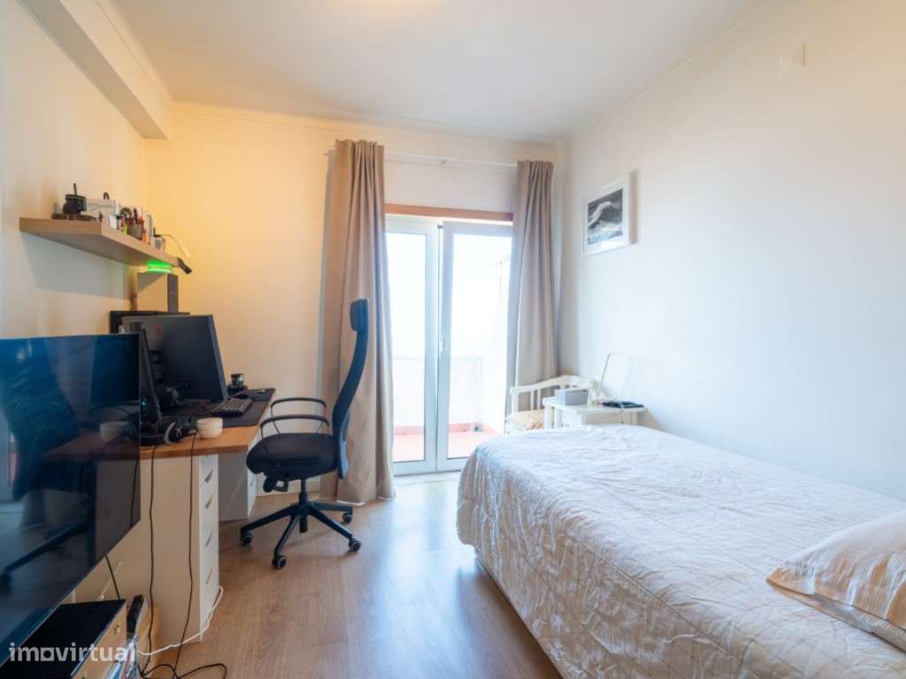 Apartamento T3 com varanda e vista deslumbrante para a Praia do Nor...-25