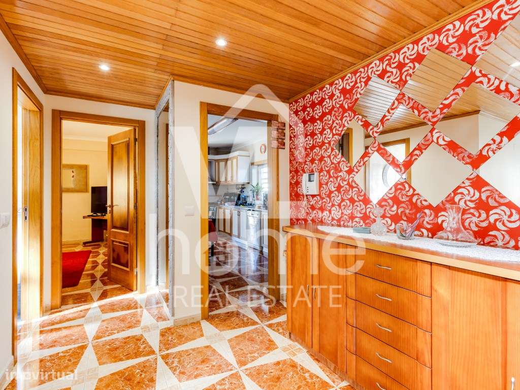 Moradia T4 com 3 WC, Garagem e 1000 m² de Terreno - AZOIA | LEIRIA-20