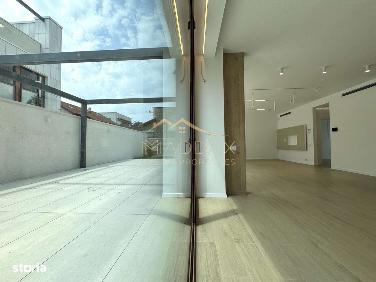 Vila cu 6 camere *575mp* / 12 locuri parcare // Pipera- Iancu Nicolae - Imagine principală: 4/20