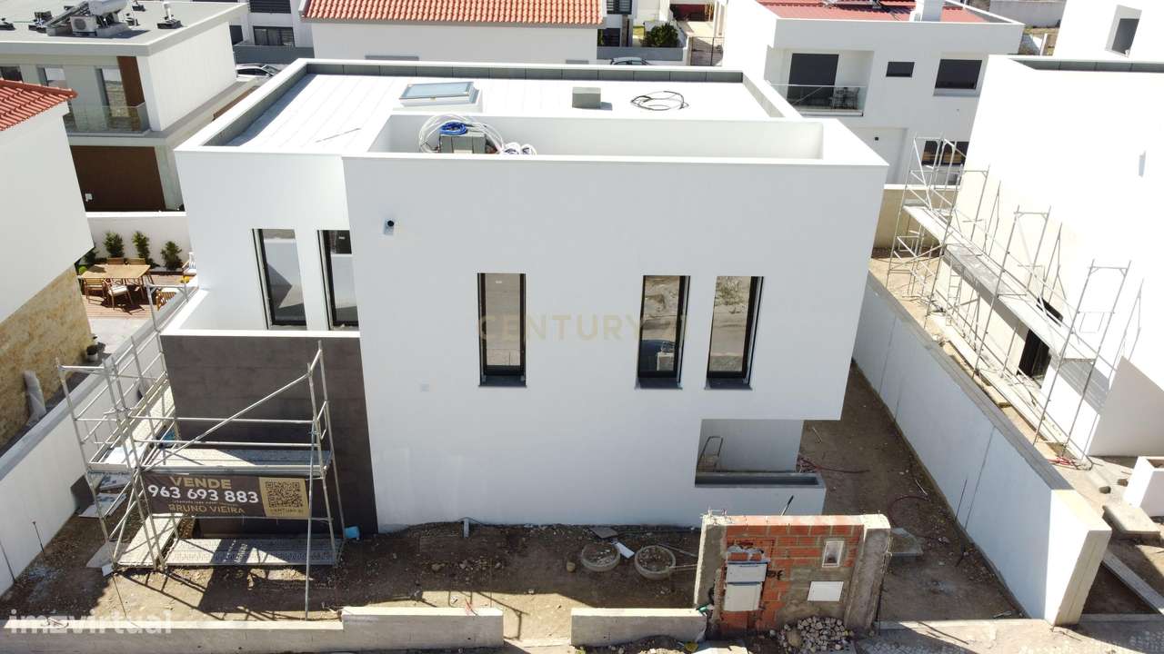 Moradia T4 contemporânea em Construção em Trajouce – São Domingos de R - Grande imagem: 5/51